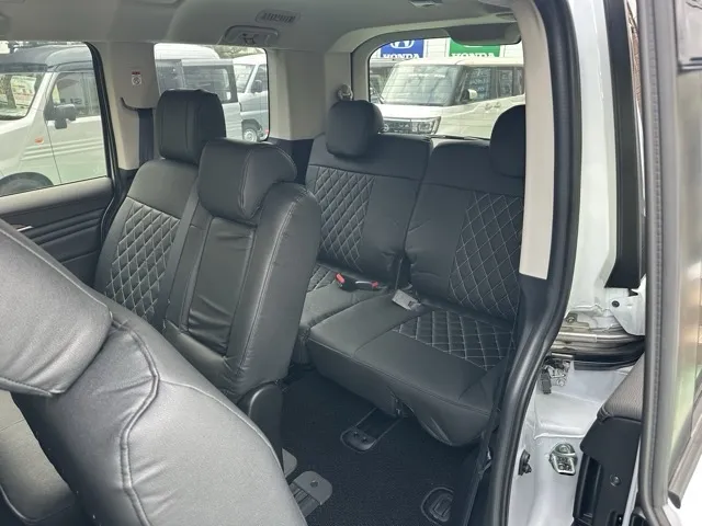 デリカD:5(三菱)Ｐ 8人 ナビ取付PKGⅡレンタＵＰ 4