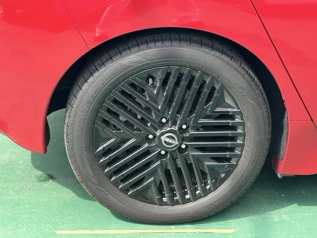 リーフ(ニッサン)XVセレクション 90周年記念車中古車 13