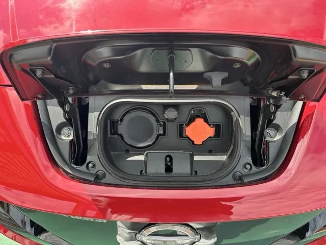 リーフ(ニッサン)XVセレクション 90周年記念車中古車 27