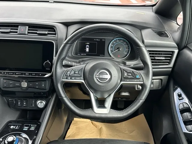 リーフ(ニッサン)XVセレクション 90周年記念車中古車 7