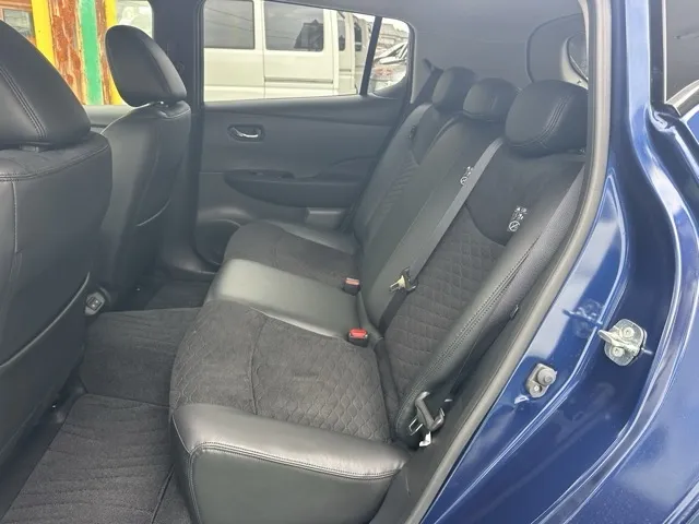 リーフ(ニッサン)XVセレクション 90周年記念車中古車 4