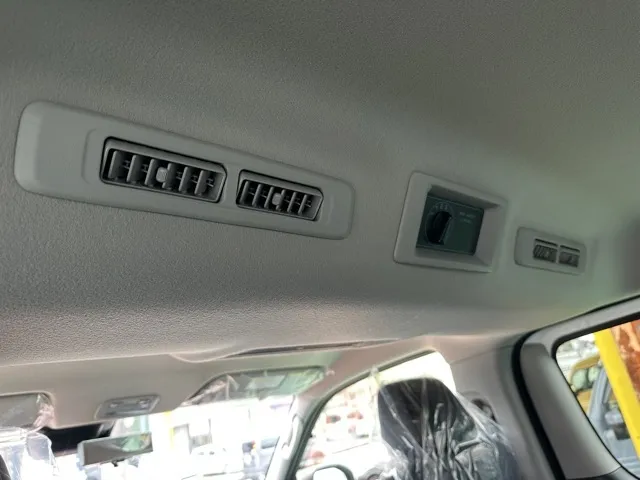 キャラバン(ニッサン)ディーゼル ロング オーテックエアロPKG 左PSD 寒冷地仕様 4WD登録済未使用車 9