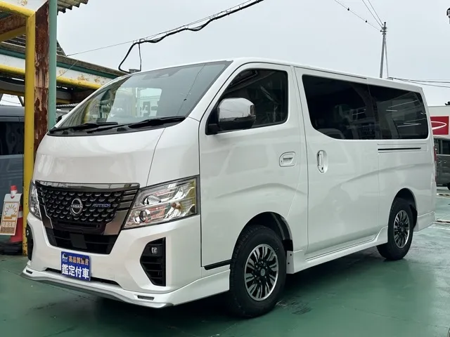 キャラバン(ニッサン)ディーゼル ロング オーテックエアロPKG 左PSD 寒冷地仕様 4WD登録済未使用車 1