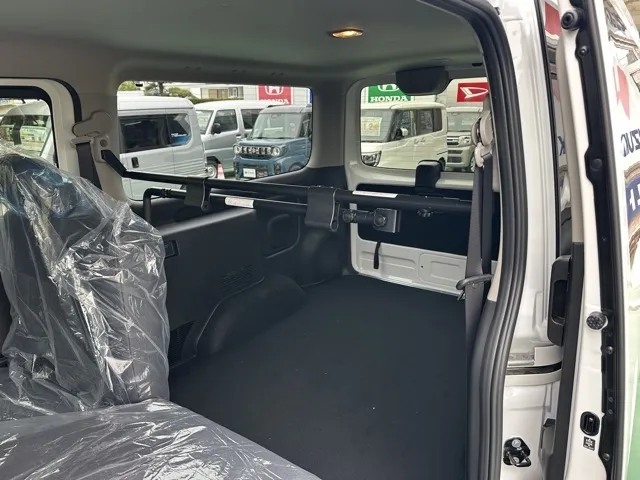 キャラバン(ニッサン)ディーゼル ロング オーテックエアロPKG 左PSD 寒冷地仕様 4WD登録済未使用車 5