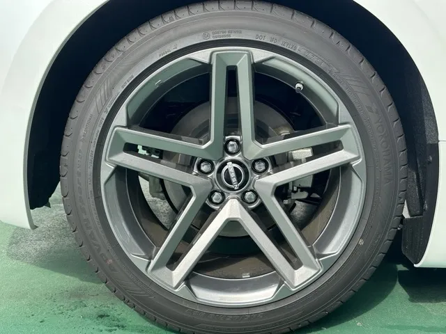 フェアレディZ(ニッサン)バージョンT AT中古車 9