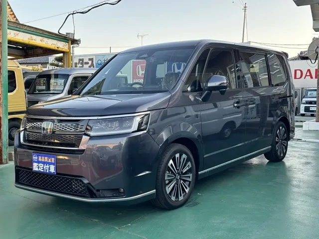ステップワゴン(ホンダ)e・HEVスパーダ プレミアムライン 7人登録済未使用車 1