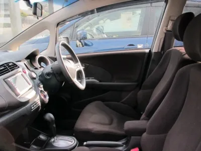 フィット(ホンダ)15X中古車 3