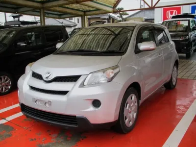 イスト(トヨタ)150X中古車 1