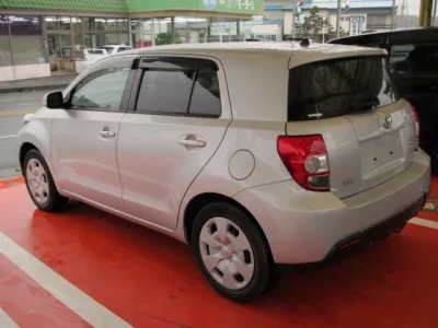 イスト(トヨタ)150X中古車 2
