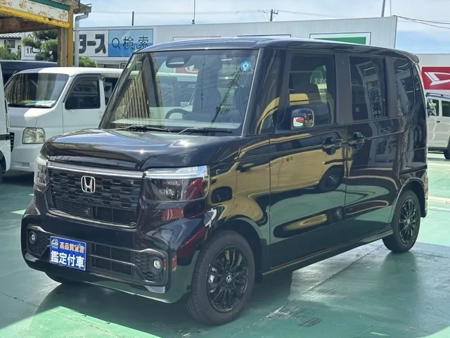 N-BOX(ホンダ)N-BOXカスタム BLACK STYLE届出済未使用車 1