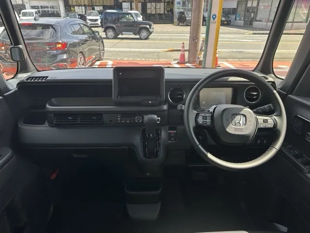 N-BOX(ホンダ)N-BOXカスタム BLACK STYLE届出済未使用車 5