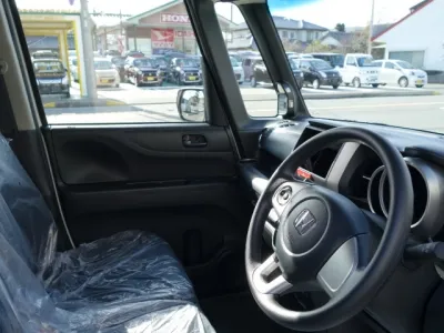 N-BOX(ホンダ)G特別仕様車SSパッケージ未使用車 3
