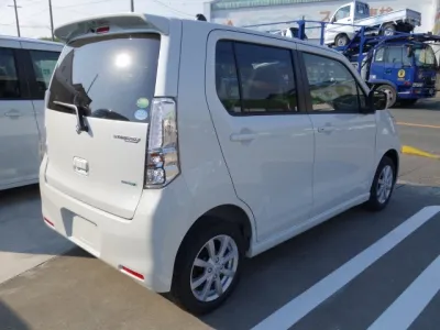 ワゴンR(スズキ)ハイブリッド　Xリミテッド　25周年記念車未使用車 2