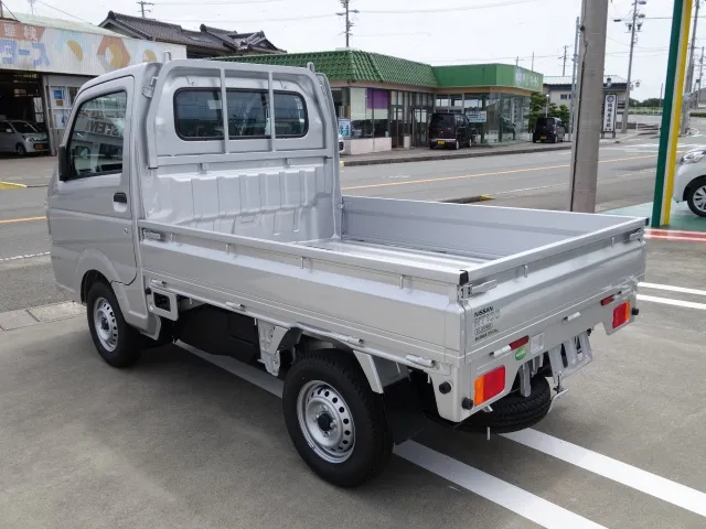 キャリートラック(スズキ)クリッパートラックDX未使用車 2