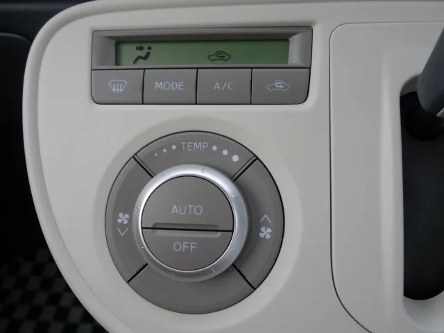 ミラココア(ダイハツ)Xスペシャルコーデ試乗車 8