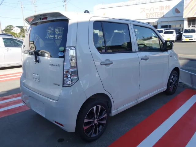 ワゴンR(スズキ)20周年記念車未使用車 6