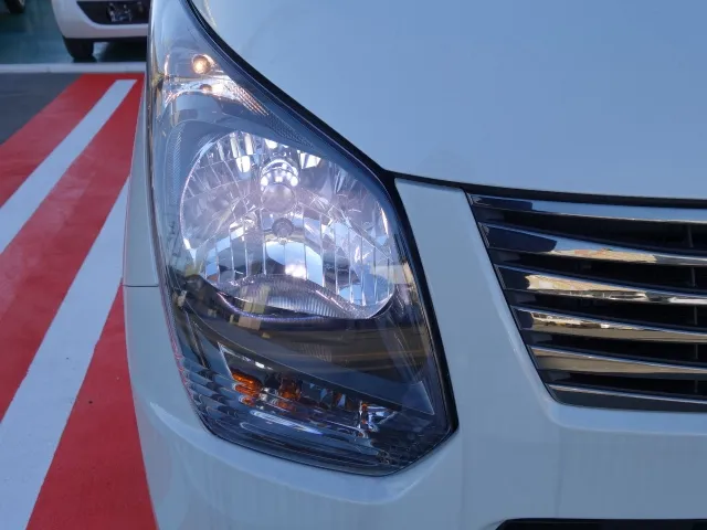 ワゴンR(スズキ)20周年記念車未使用車 8
