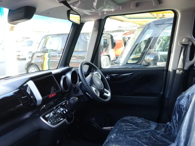 N-BOX(ホンダ)ＳＳブラックスタイル未使用車 3