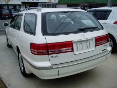 マークツークリオス(トヨタ)標準タイプ中古車 2