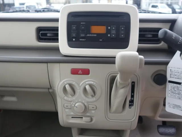 ラパン(スズキ)Gタイプ登録済未使用車 7