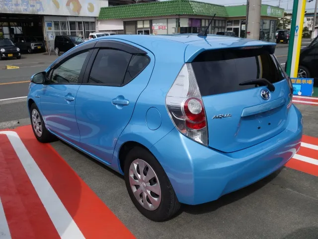 アクア(トヨタ)G中古車 2