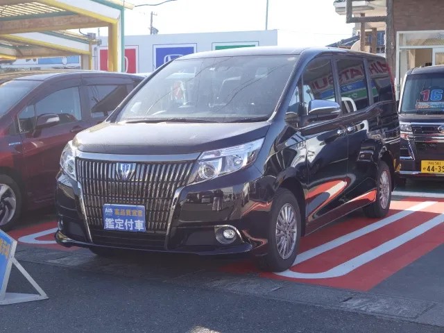エスクァイア(トヨタ)ハイブリッド　GI ブラックテーラード登録済未使用車 1