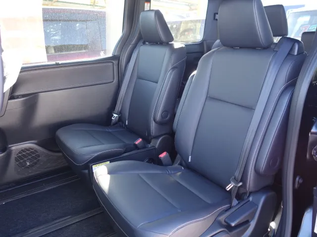 エスクァイア(トヨタ)ハイブリッド　GI ブラックテーラード登録済未使用車 4