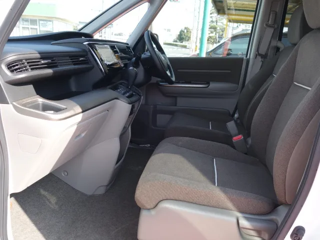 ステップワゴン(ホンダ)Ｇ ホンダセンシング登録済未使用車 3