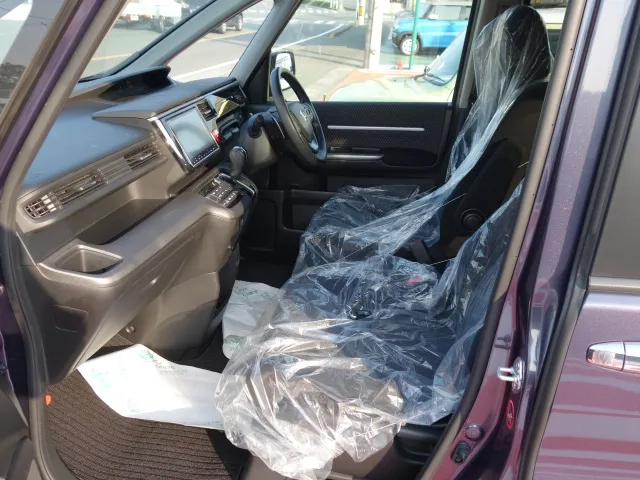 ステップワゴン(ホンダ)スパーダ　ホンダセンシングディーラー試乗車 3