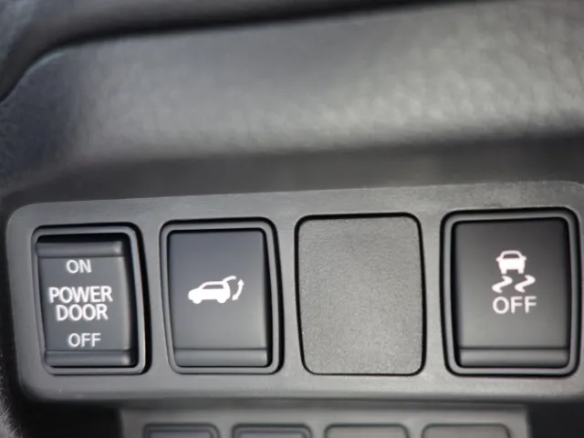 エクストレイル(ニッサン)20Xエマージェンシーブレーキプロパイロットディーラー試乗車 12