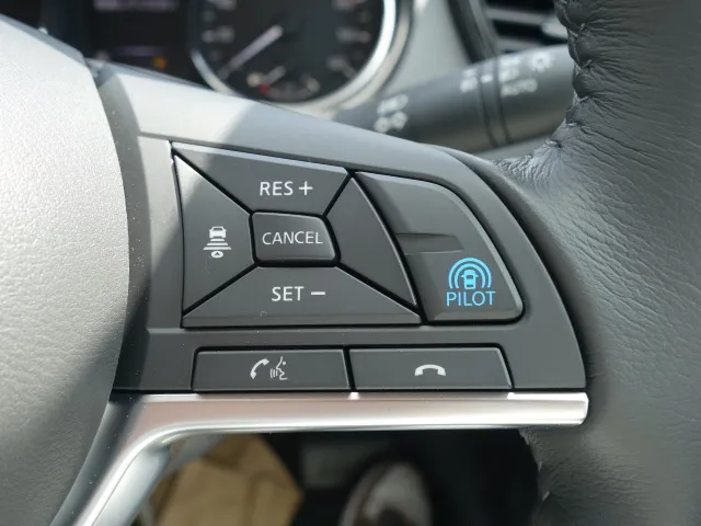 エクストレイル(ニッサン)20Xエマージェンシーブレーキプロパイロットディーラー試乗車 17