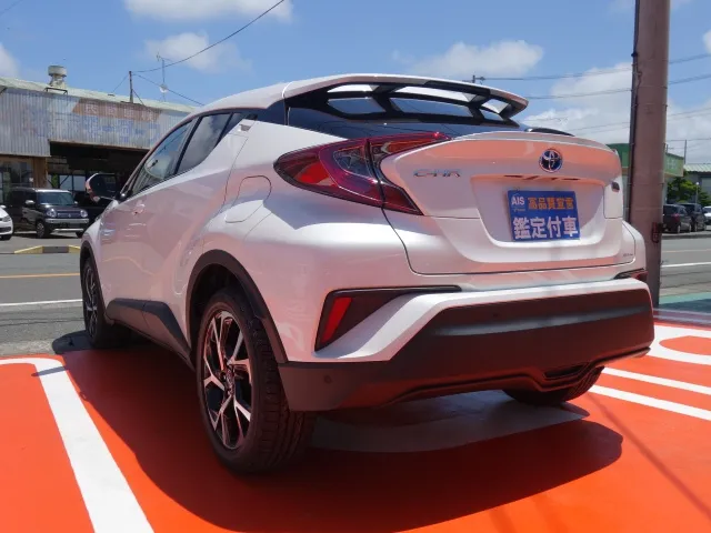 C-HR(トヨタ)ハイブリッドG新車 2