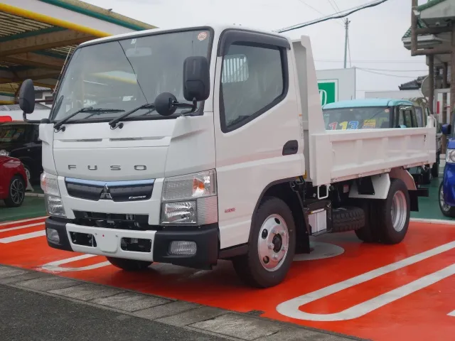 キャンター(三菱)全低床キョウカダンプ ２ｔ　登録済未使用車 1