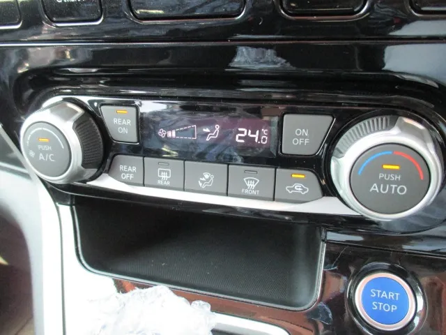 セレナ(ニッサン)eパワーハイウェイスターＶセレクションセーフティパックB登録済未使用車 18