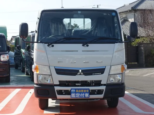 キャンター(三菱)全低床 平ボディ登録済未使用車 18