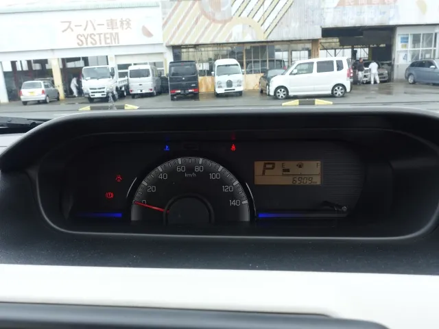 ワゴンR(スズキ)FAディーラー試乗車 10