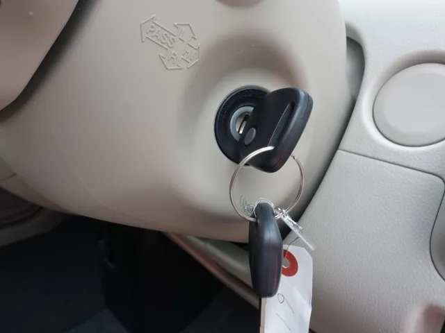 ワゴンR(スズキ)FAディーラー試乗車 13