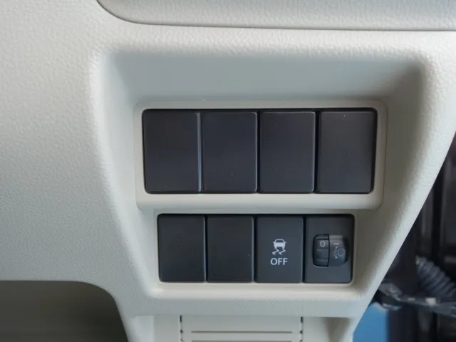 ワゴンR(スズキ)FAディーラー試乗車 11