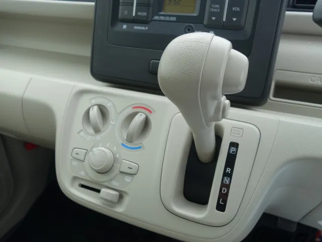 ワゴンR(スズキ)FAディーラー試乗車 13
