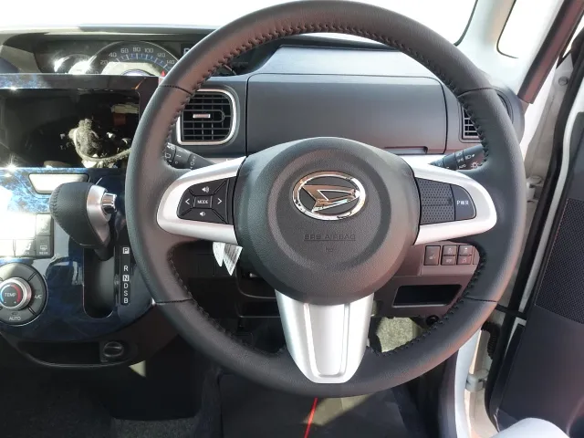 タント(ダイハツ)RSトップエディションＶＳ　SAⅢ届出済未使用車 10