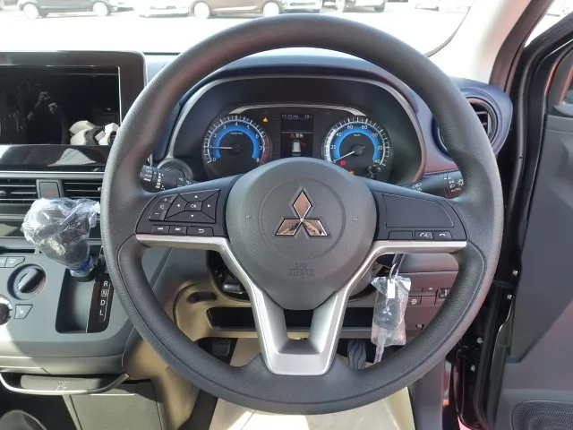 eKクロス(三菱)マイルドハイブリッドM届出済未使用車 12