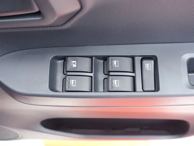 ミライース(ダイハツ)LSAⅢディーラー試乗車 8