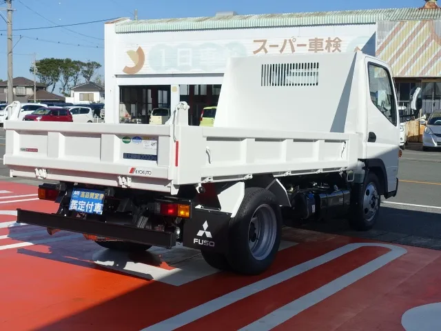 キャンター(三菱)全低床キョウカダンプ ２ｔ　登録済未使用車 4