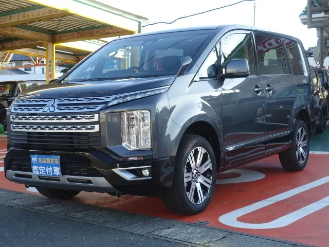 デリカD:5(三菱)G 7人乗り登録済未使用車 1