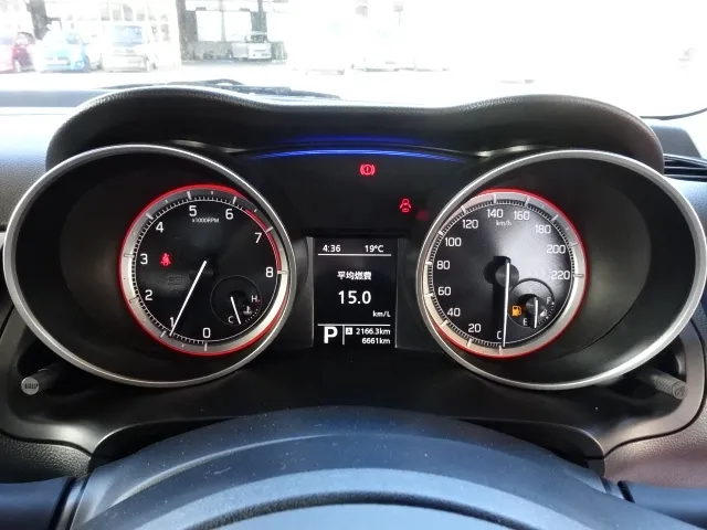 スイフト(スズキ)XGディーラー試乗車 14