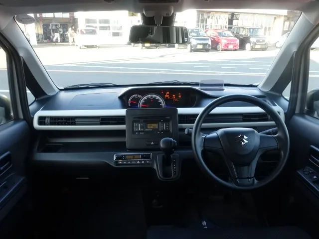ワゴンR(スズキ)ハイブリッド　ＦXセーフティパッケージ装着車ディーラー試乗車 4