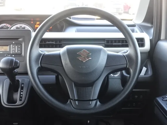 ワゴンR(スズキ)ハイブリッド　ＦXセーフティパッケージ装着車ディーラー試乗車 5