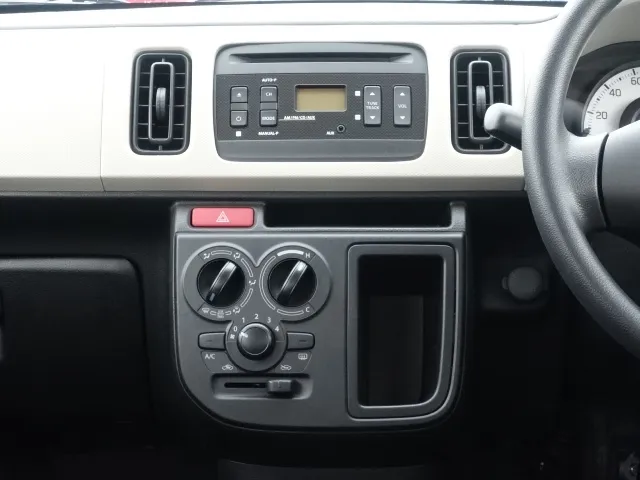 アルト(スズキ)F 5速ミッションディーラー試乗車 7