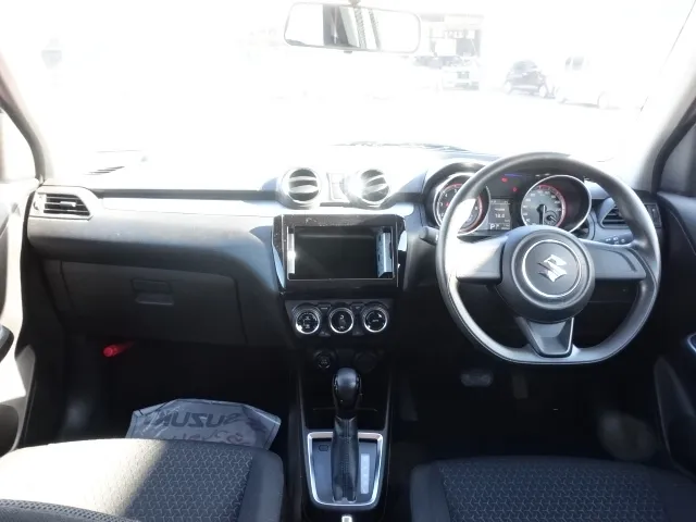 スイフト(スズキ)XGディーラー試乗車 10