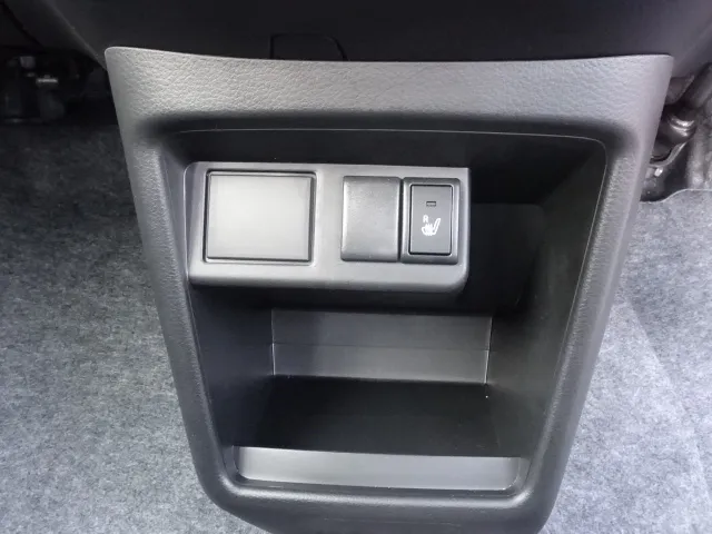 アルト(スズキ)Lタイプディーラー試乗車 11